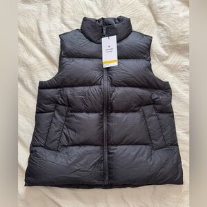 Brand New lululemon Featherweight Puffer Vest - Size Small